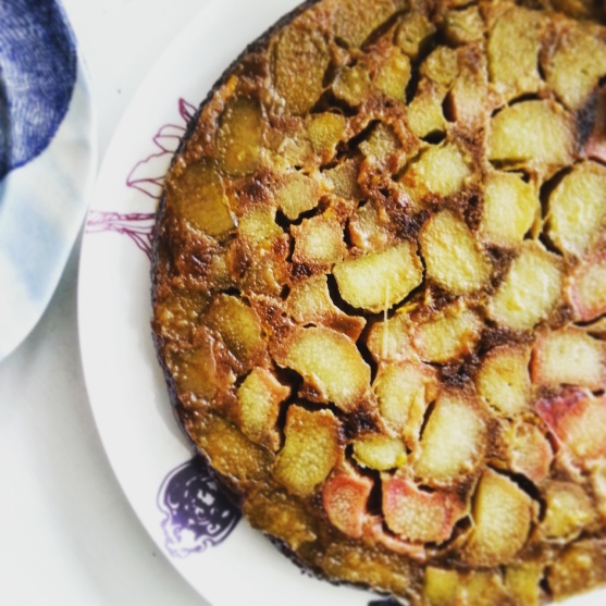 Rhubarb upside-down cake recipe